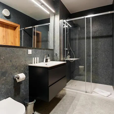 Apart111 Premium Basen W Cenie *