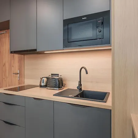 Apart111 Premium Basen W Cenie *