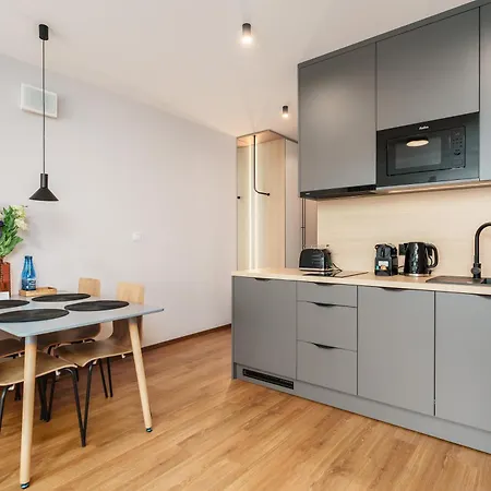 Apart111 Premium Basen W Cenie * 科沃布热格